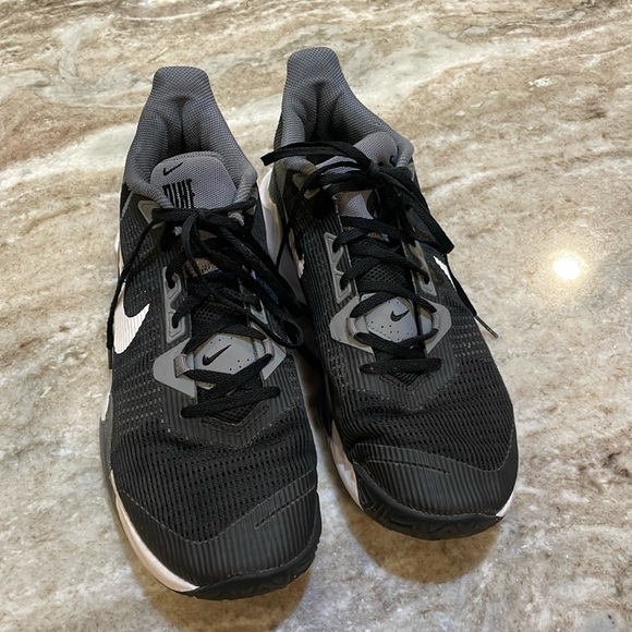 Nike Air Max basketball shoes - Picture 1 of 8